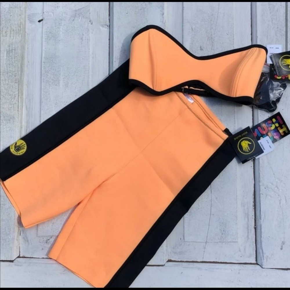 Body Glove 80’s throwback set